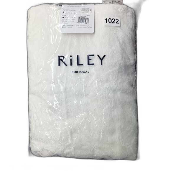 Riley Other - Riley Luxury Spa Towel Collection Bath Towel 30 X 58 - White (1022)